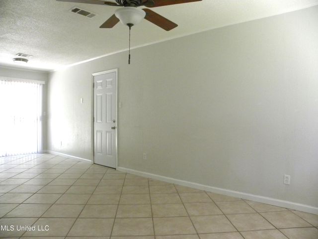 7216 Hampton Drive, Biloxi, MS 39532