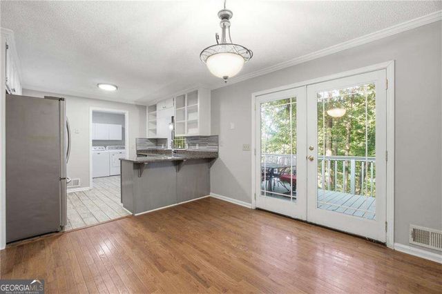 8010 Hickory Court, Murrayville, GA 30564
