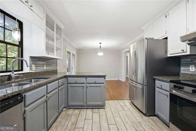 8010 Hickory Court, Murrayville, GA 30564