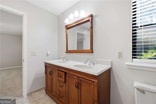 8010 Hickory Court, Murrayville, GA 30564