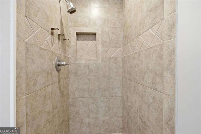 8010 Hickory Court, Murrayville, GA 30564
