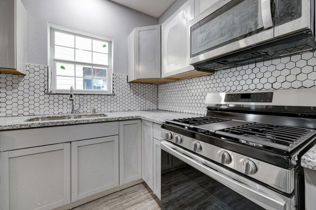 4224 Marina Street, Houston, TX 77007