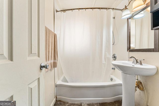 108 Brookhaven Circle, Elberton, GA 30635