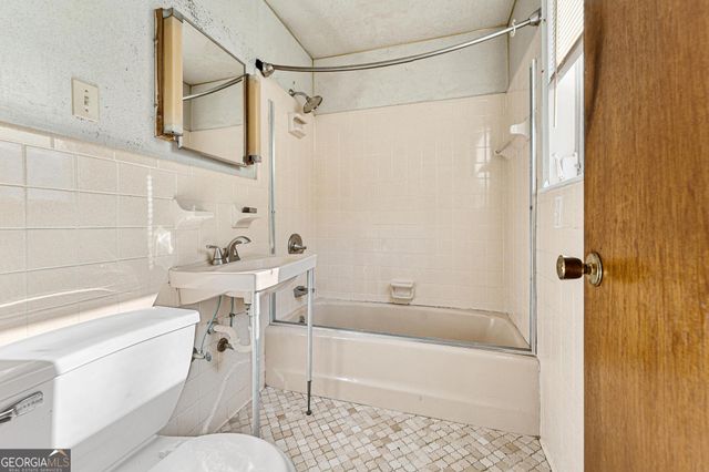 108 Brookhaven Circle, Elberton, GA 30635