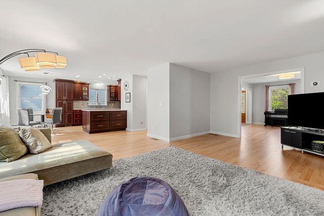 29 Edgehill Rd, Swampscott, MA 01907