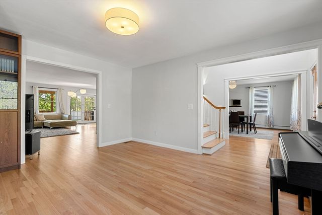 29 Edgehill Rd, Swampscott, MA 01907