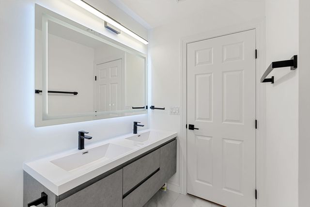 29 Edgehill Rd, Swampscott, MA 01907