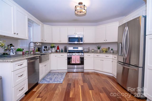 260 Forest Glen Way, Morganton, NC 28655