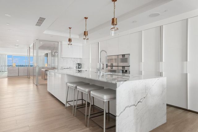 10203 Collins Ave 1702, Bal Harbour, FL 33154