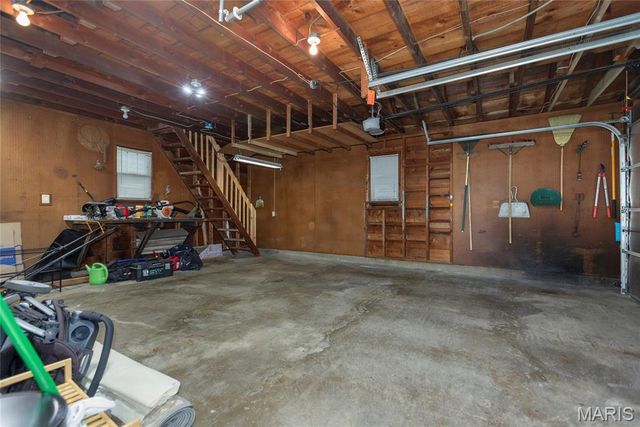 3655 Long Drive, St Ann, MO 63074
