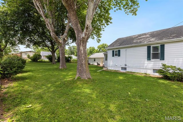 3655 Long Drive, St Ann, MO 63074