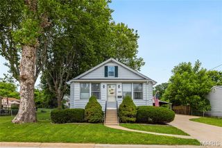3655 Long Drive, St Ann, MO 63074
