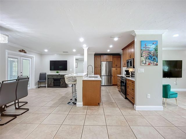 2424 WHIPPOORWILL CIRCLE, Sarasota, FL 34231