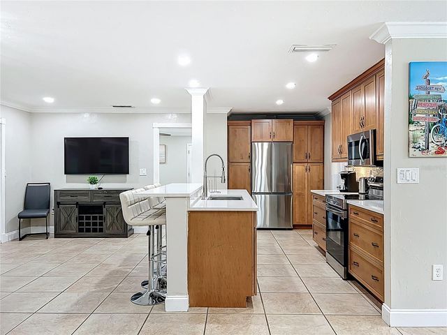 2424 WHIPPOORWILL CIRCLE, Sarasota, FL 34231