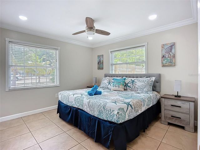 2424 WHIPPOORWILL CIRCLE, Sarasota, FL 34231