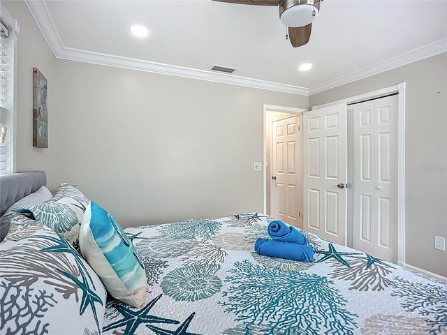 2424 WHIPPOORWILL CIRCLE, Sarasota, FL 34231