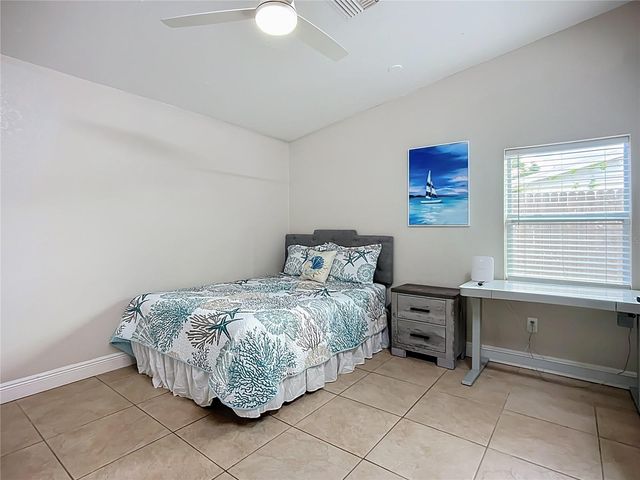 2424 WHIPPOORWILL CIRCLE, Sarasota, FL 34231