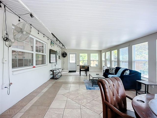 2424 WHIPPOORWILL CIRCLE, Sarasota, FL 34231