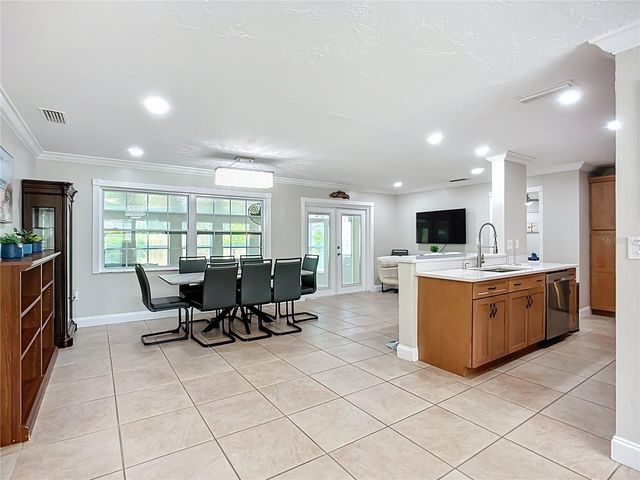 2424 WHIPPOORWILL CIRCLE, Sarasota, FL 34231