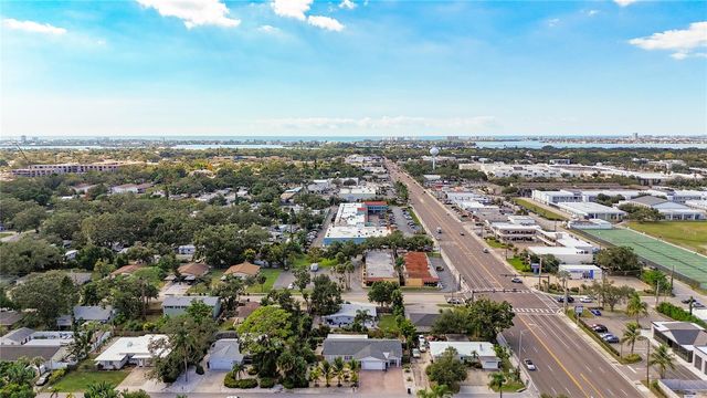 2424 WHIPPOORWILL CIRCLE, Sarasota, FL 34231