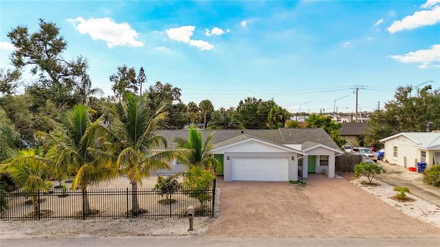 2424 WHIPPOORWILL CIRCLE, Sarasota, FL 34231