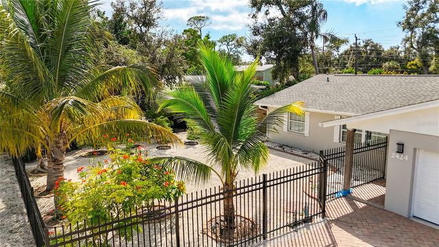 2424 WHIPPOORWILL CIRCLE, Sarasota, FL 34231