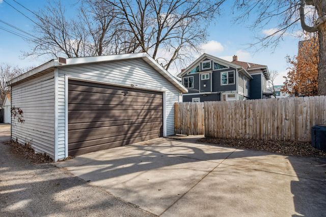 2316 Fremont Avenue S, Minneapolis, MN 55405