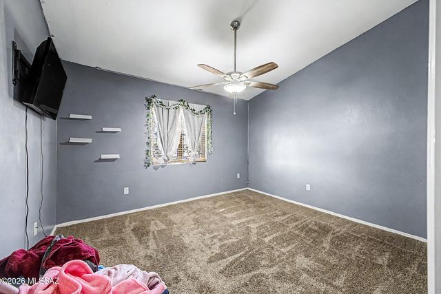7561 S Woodbury Grove Drive, Tucson, AZ 85757