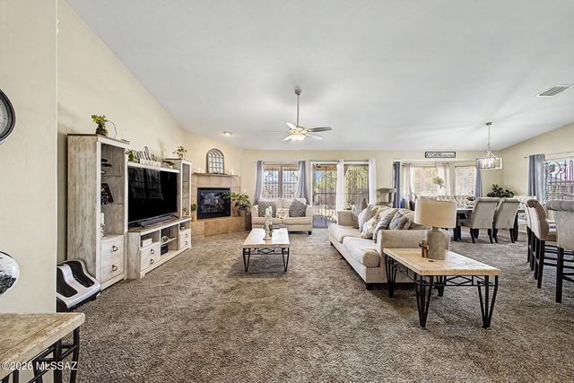 7561 S Woodbury Grove Drive, Tucson, AZ 85757