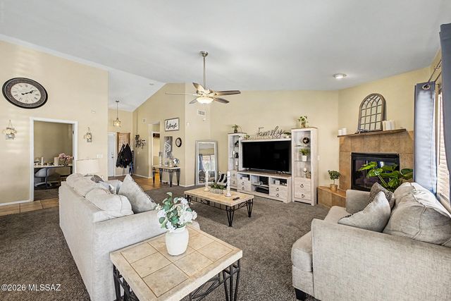 7561 S Woodbury Grove Drive, Tucson, AZ 85757