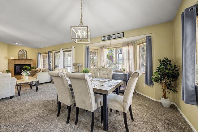7561 S Woodbury Grove Drive, Tucson, AZ 85757