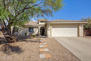 7561 S Woodbury Grove Drive, Tucson, AZ 85757