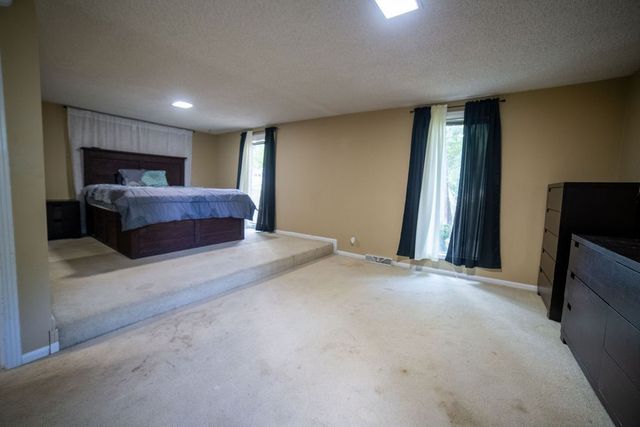1305 Hill Lakes Ln, Lebanon, TN 37090