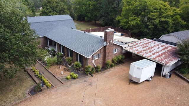 1305 Hill Lakes Ln, Lebanon, TN 37090