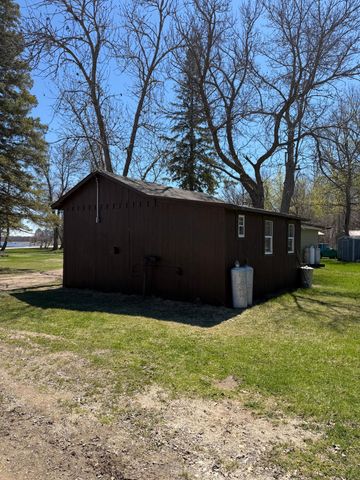 3487 Four Mile Bay Drive NW, Baudette, MN 56623