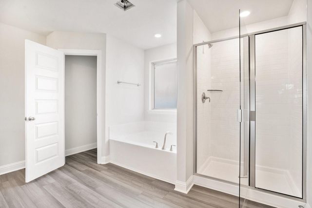 4334 W Bayou Maison Circle, Dickinson, TX 77539