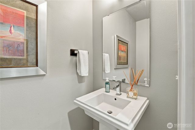 18021 33 Drive SE, Bothell, WA 98012