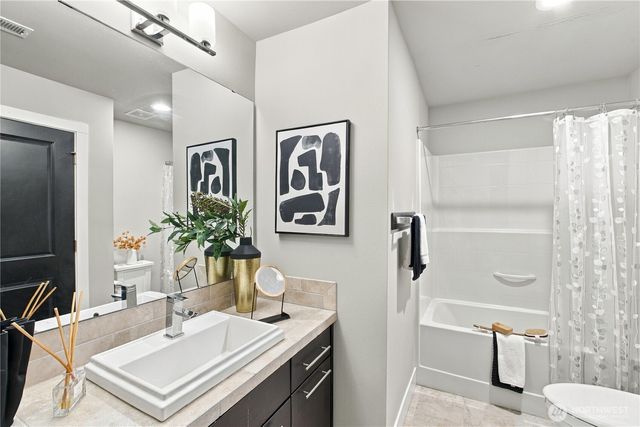 18021 33 Drive SE, Bothell, WA 98012