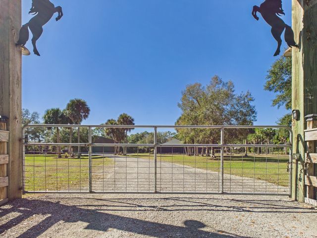 32801 Us Highway 441 52, Okeechobee, FL 34972