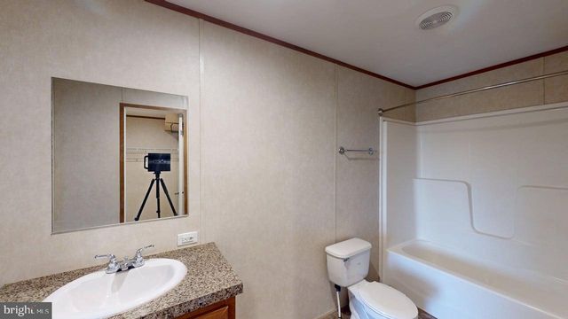 109 REEDS DR, Augusta, WV 26704