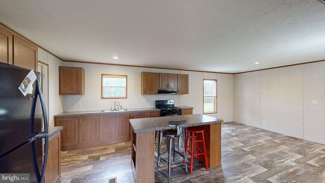 109 REEDS DR, Augusta, WV 26704