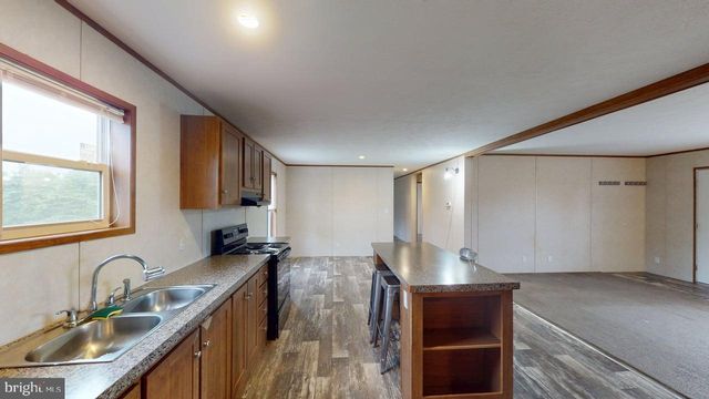 109 REEDS DR, Augusta, WV 26704
