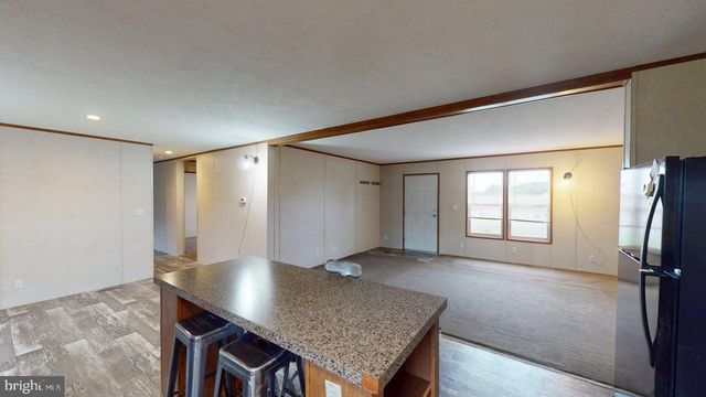 109 REEDS DR, Augusta, WV 26704