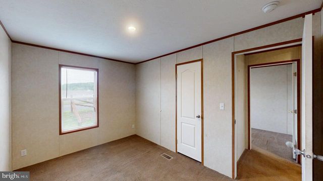 109 REEDS DR, Augusta, WV 26704