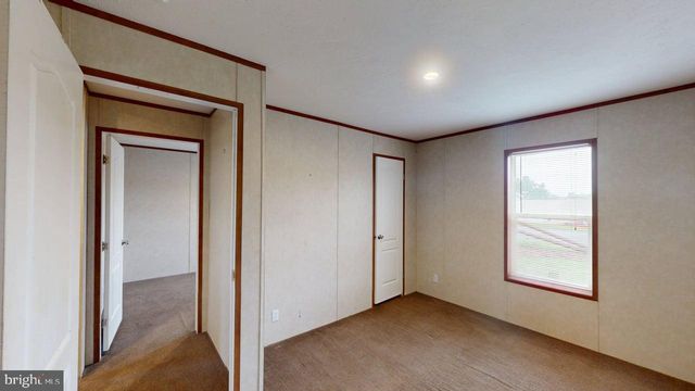 109 REEDS DR, Augusta, WV 26704