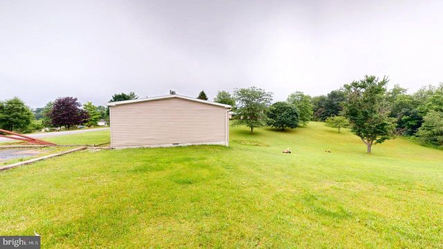 109 REEDS DR, Augusta, WV 26704