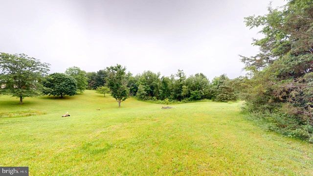 109 REEDS DR, Augusta, WV 26704