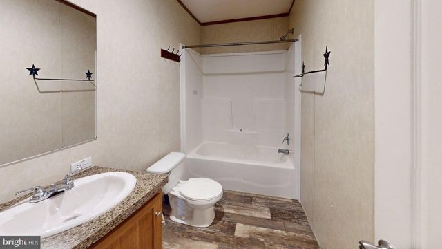 109 REEDS DR, Augusta, WV 26704