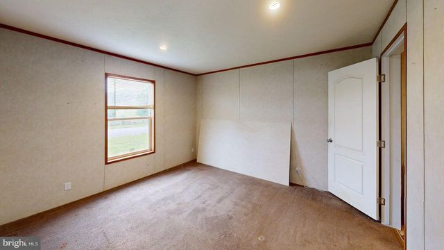 109 REEDS DR, Augusta, WV 26704