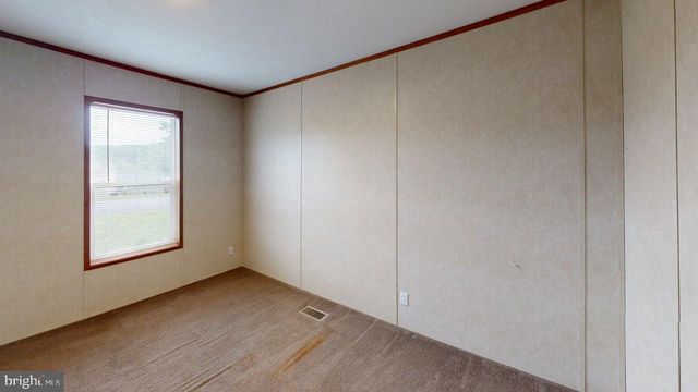 109 REEDS DR, Augusta, WV 26704